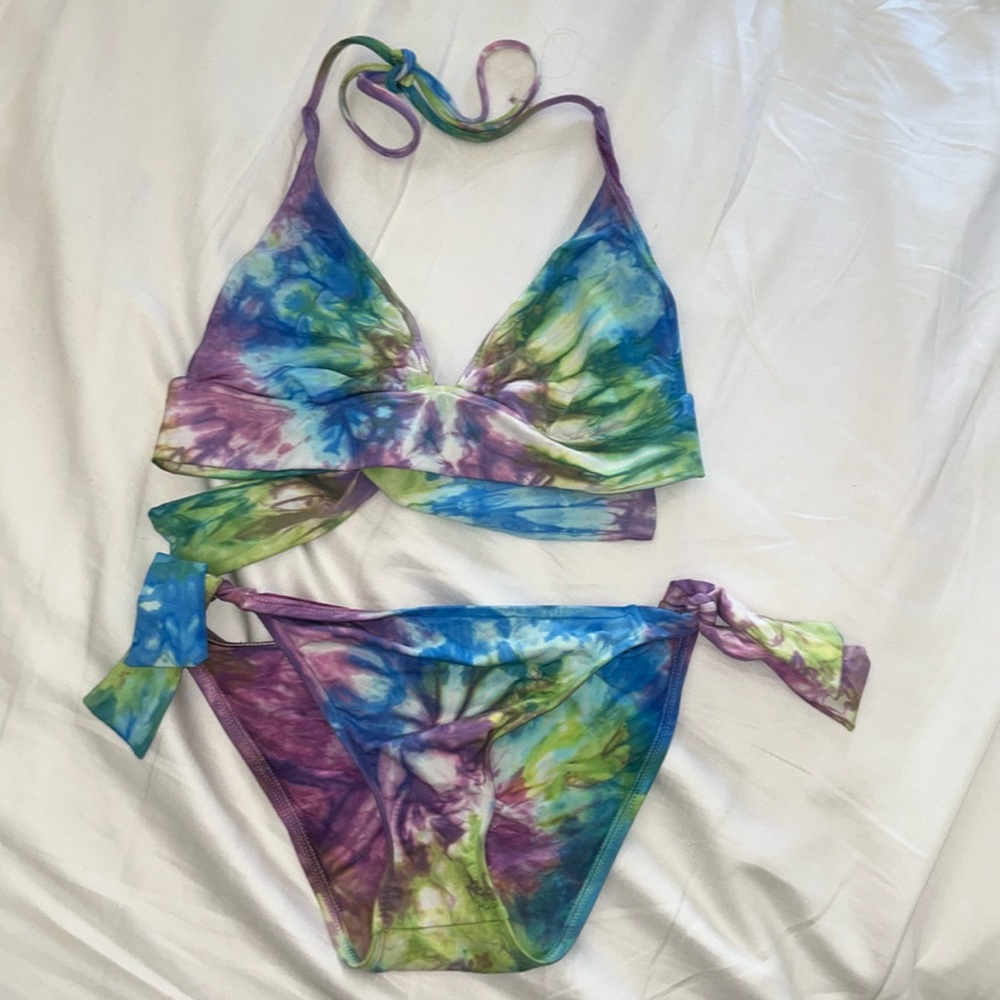 Bikini set tie die with halter top. Top size med. full coverage bottom size Sml